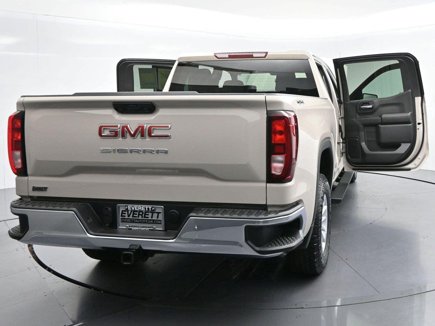 Used 2026 GMC Sierra 1500 Pro w/ Pro Value Package AWD/4WD image 43