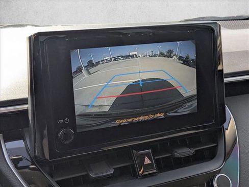 Used 2024 Toyota Corolla LE image 12