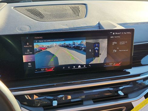 Certified 2024 BMW X7 xDrive40i w/ M Sport Package image 16