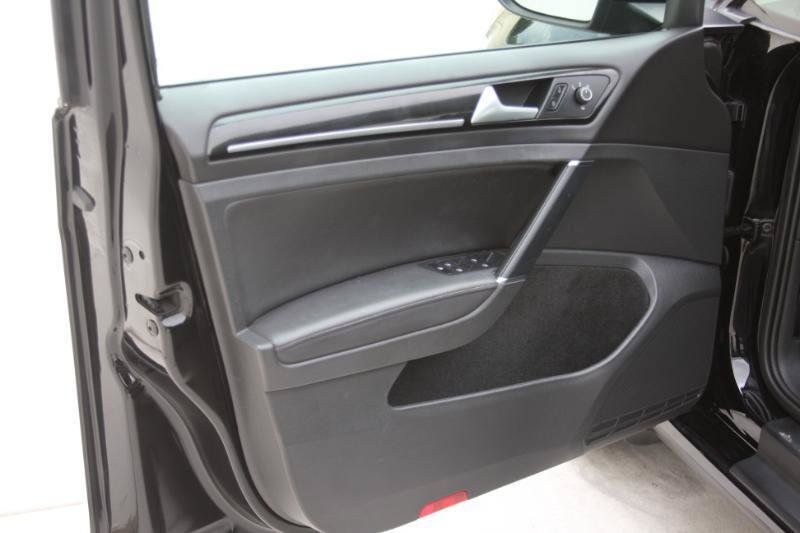 Used 2015 Volkswagen Golf TDI SEL FWD image 22