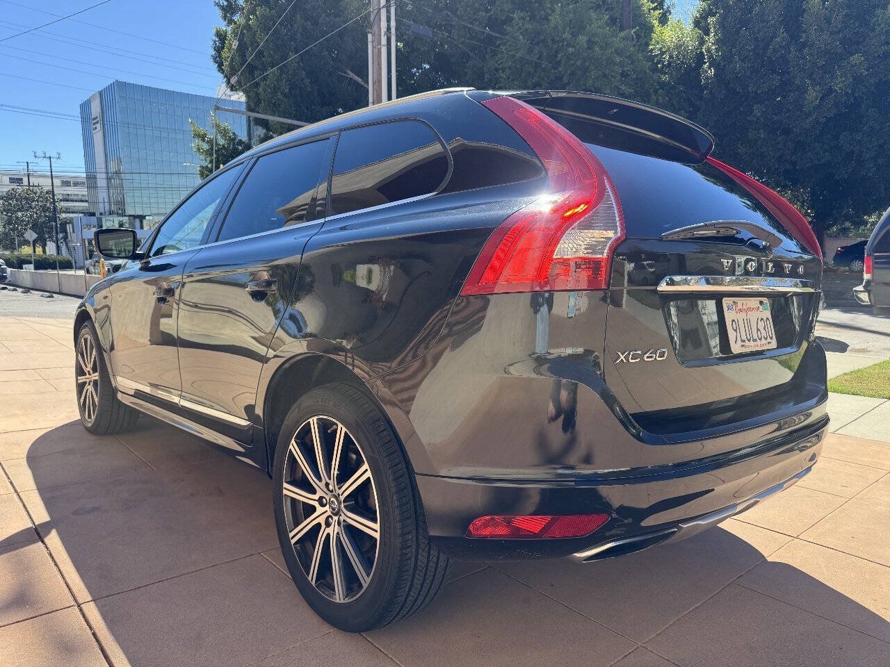 Used 2015 Volvo XC60 T5 Premier Plus FWD image 3