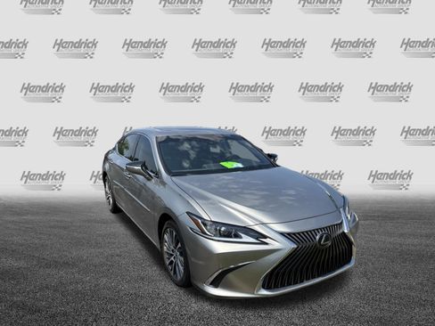 Used 2021 Lexus ES 350 w/ Premium Package FWD image 3