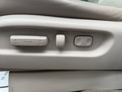 Used 2011 Honda Odyssey EX-L image 24