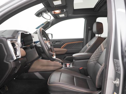 Used 2024 GMC Canyon Denali AWD/4WD image 24