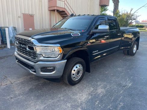 Used 2022 RAM 3500 Limited AWD/4WD image 1