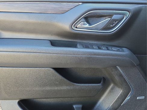 Used 2023 Chevrolet Suburban LT image 22