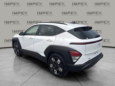 Used 2024 Hyundai Kona SEL FWD image 3