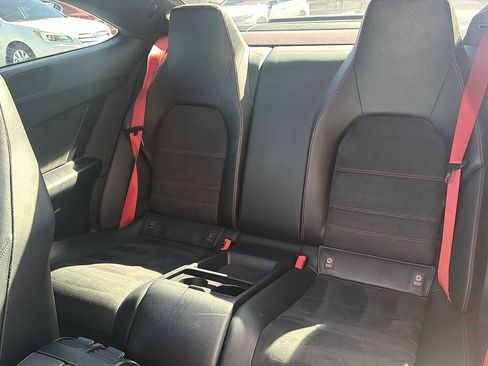 Used 2013 Mercedes-Benz C 250 Coupe image 16