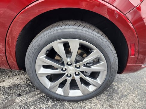 Certified 2021 Buick Envision Avenir image 14