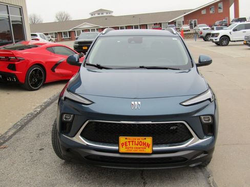 Used 2024 Buick Encore GX Sport Touring w/ Comfort Package image 13