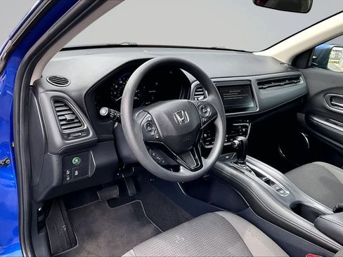 Used 2021 Honda HR-V EX image 2