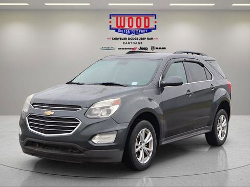 Used 2017 Chevrolet Equinox LT w/ Convenience Package image 2