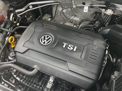 Used 2022 Volkswagen Atlas Cross Sport SE image 35