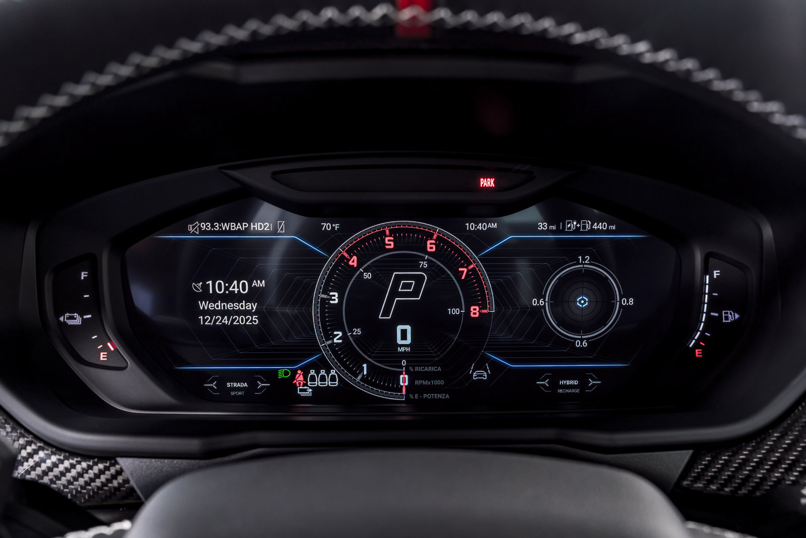 Used 2025 Lamborghini Urus SE AWD/4WD image 16