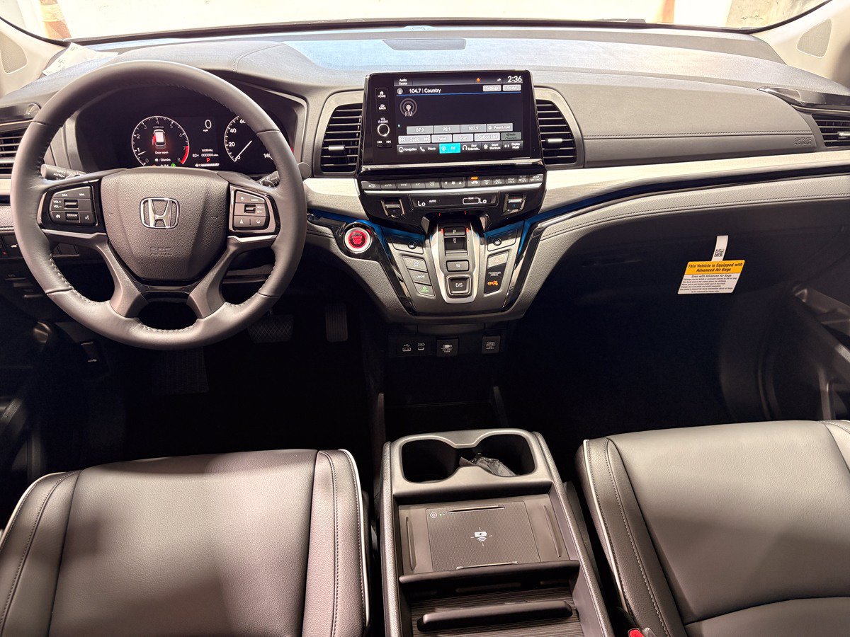 New 2027 Honda Odyssey Touring image 11