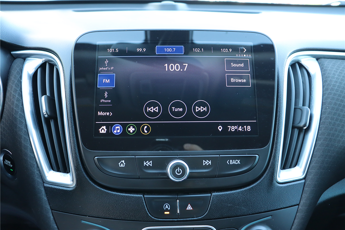 Used 2020 Chevrolet Malibu LT FWD image 33