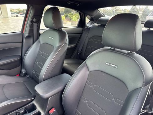 Used 2023 Kia Forte GT-Line w/ GT-Line Technology Package image 12