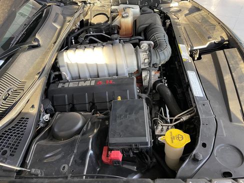 Used 2009 Dodge Challenger SRT8 image 39