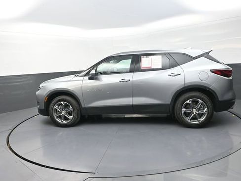 Used 2025 Chevrolet Blazer LT image 56