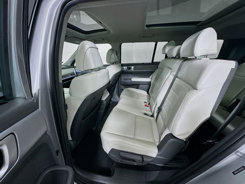 Used 2024 Hyundai Santa Fe Limited image 30