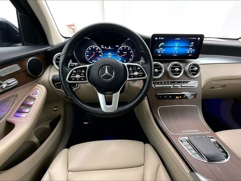 Certified 2022 Mercedes-Benz GLC 300 4MATIC image 4
