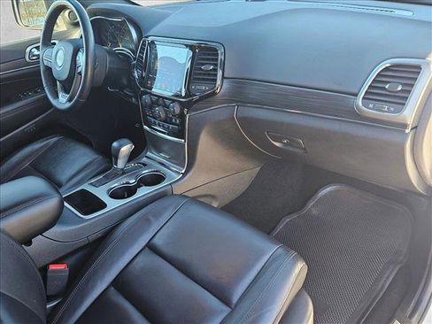 Used 2019 Jeep Grand Cherokee Limited image 22