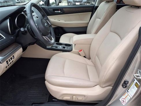 Used 2018 Subaru Outback 2.5i Limited image 6