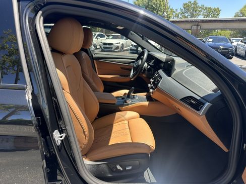 Used 2022 BMW 540i w/ M Sport Package RWD image 19