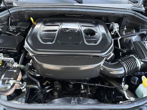 Used 2020 Jeep Grand Cherokee Altitude image 23