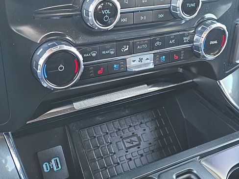 Certified 2023 Ford F150 Lariat w/ Equipment Group 502A High image 19