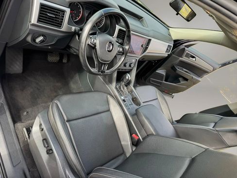 Used 2018 Volkswagen Atlas SE image 12