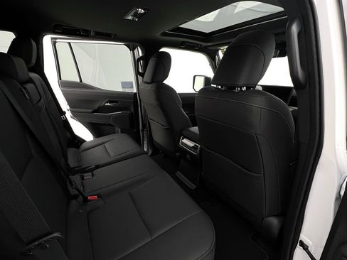 Used 2024 Lexus GX 550 image 14