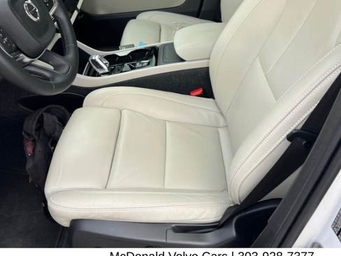 Used 2023 Volvo XC40 B5 Ultimate w/ Climate Package AWD/4WD image 5