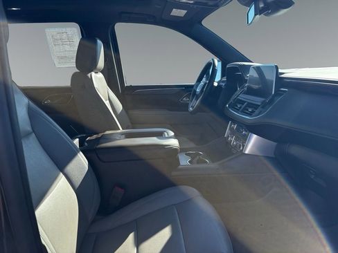 Used 2023 GMC Yukon SLT image 15