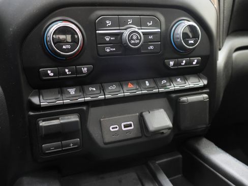 Used 2023 Chevrolet Silverado 2500 High Country image 55