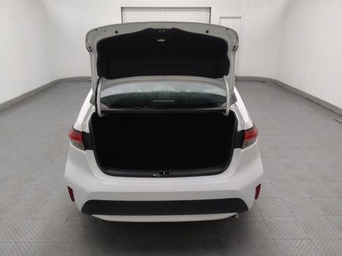 Used 2021 Toyota Corolla LE FWD image 29