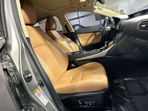 Used 2016 Lexus IS 200t image 35