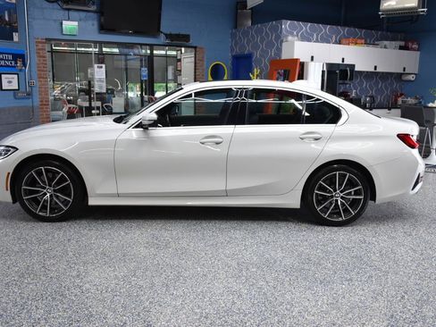 Used 2020 BMW 330i xDrive Sedan w/ Convenience Package AWD/4WD image 8