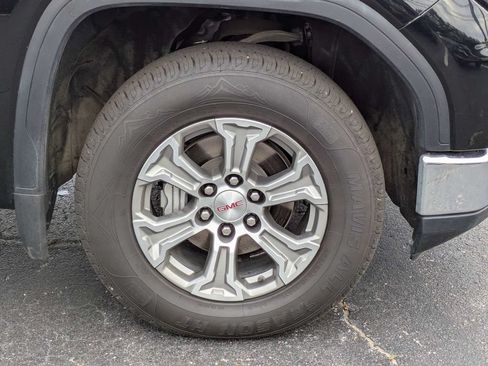 Used 2025 GMC Sierra 1500 SLT RWD image 11
