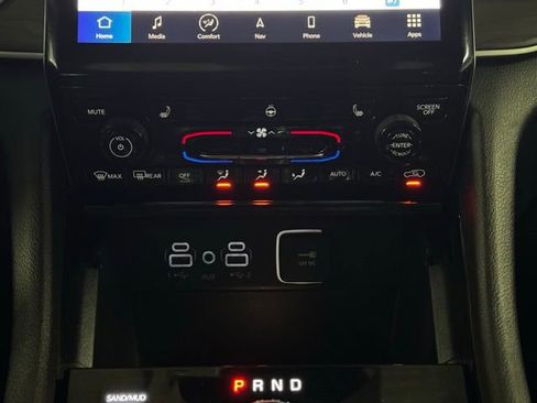 Used 2023 Jeep Grand Cherokee L Limited image 36