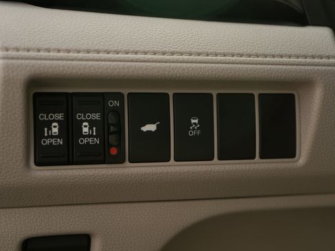 Certified 2026 Honda Odyssey EX-L image 40