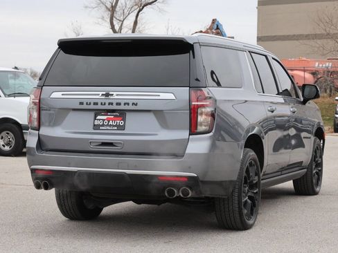 Used 2022 Chevrolet Suburban High Country image 33