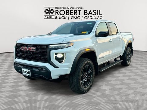 Used 2025 GMC Canyon Elevation w/ Convenience Package AWD/4WD image 1