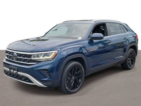 Certified 2023 Volkswagen Atlas Cross Sport SE w/ Black Wheel Package AWD/4WD image 2