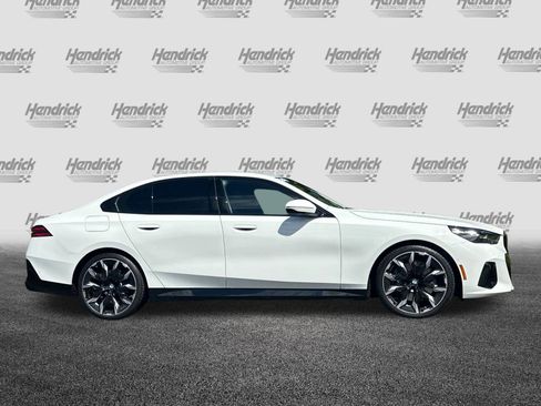 Used 2026 BMW 540i xDrive w/ M Sport Package AWD/4WD image 3