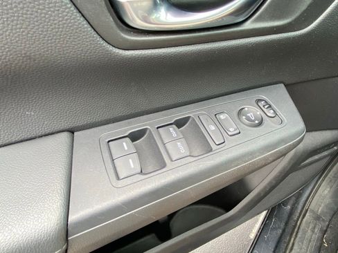 Used 2025 Honda CR-V EX image 19
