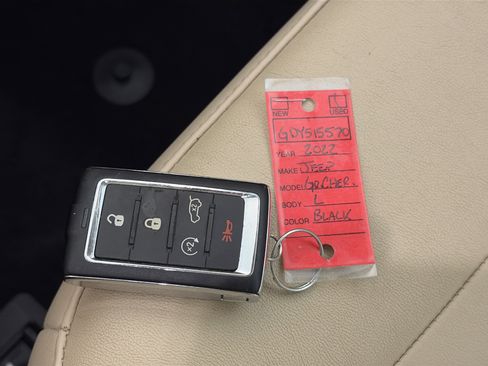 Used 2022 Jeep Grand Cherokee L Limited image 34