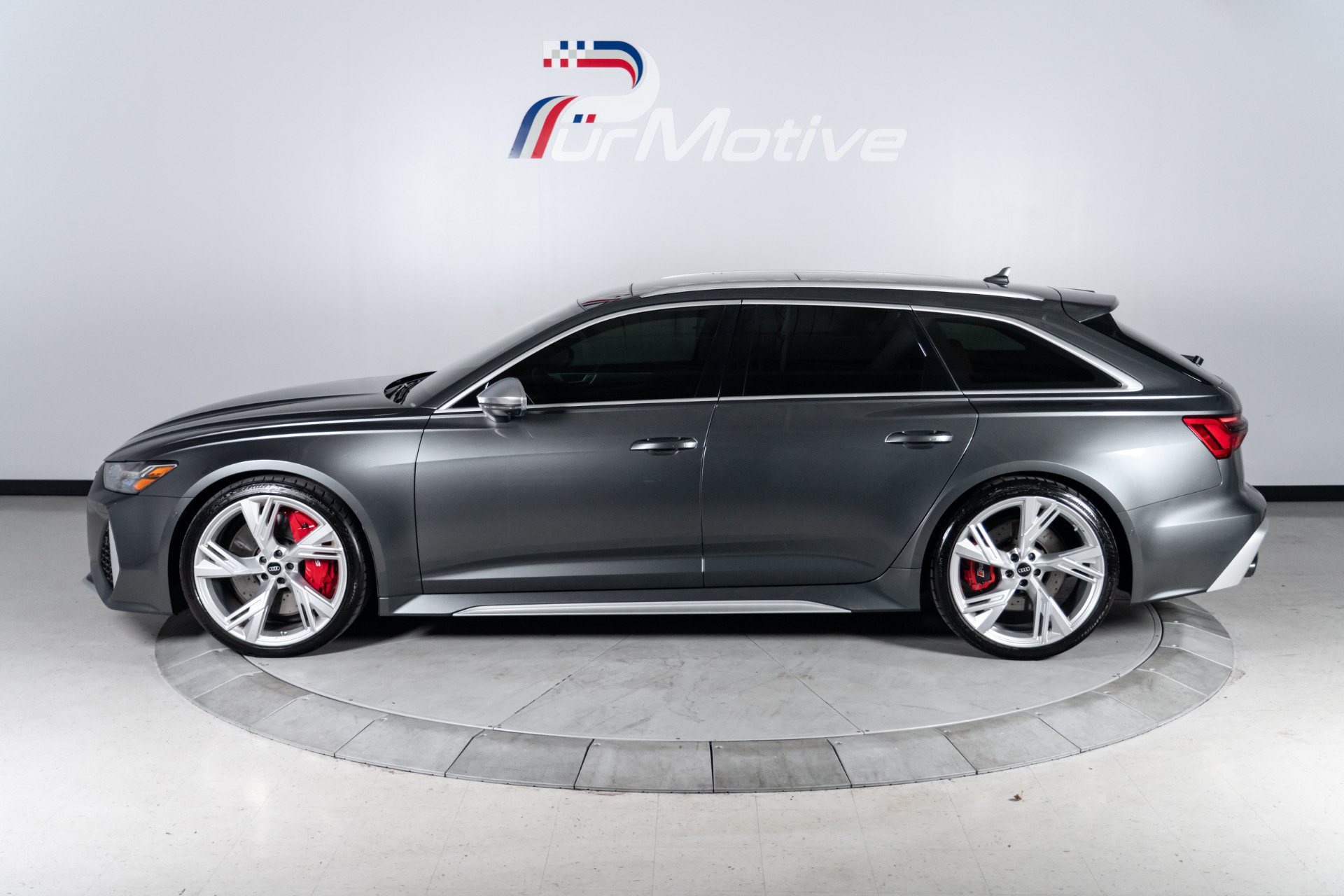 Used 2022 Audi RS 6 AWD/4WD image 4