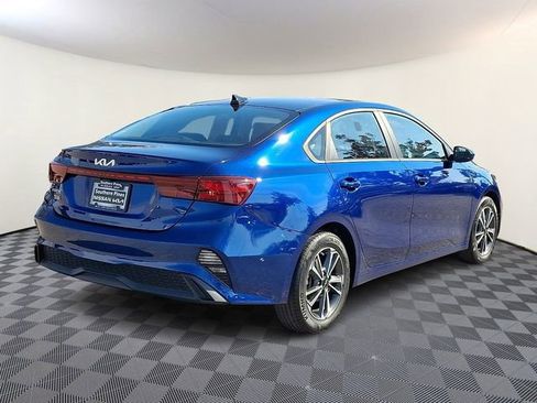 Certified 2022 Kia Forte LXS image 8