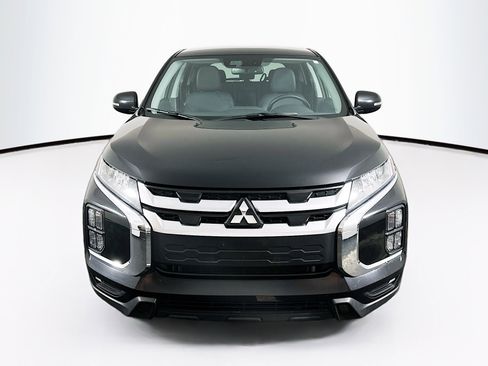 Used 2025 Mitsubishi Outlander Sport ES image 2